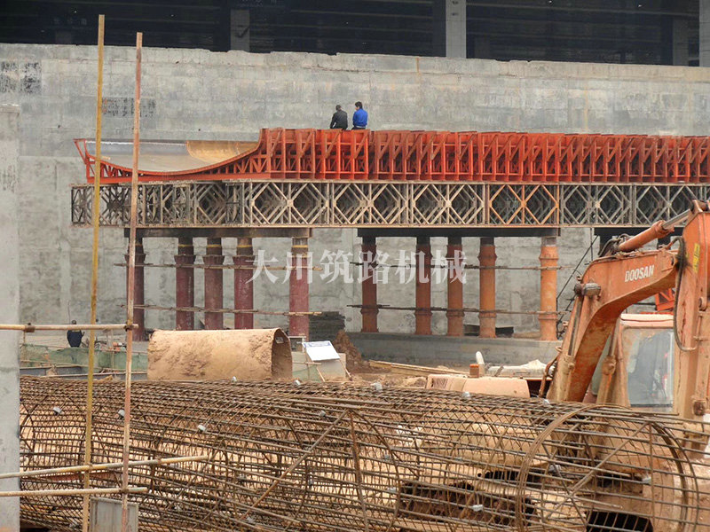 現澆梁支架平臺 (13)